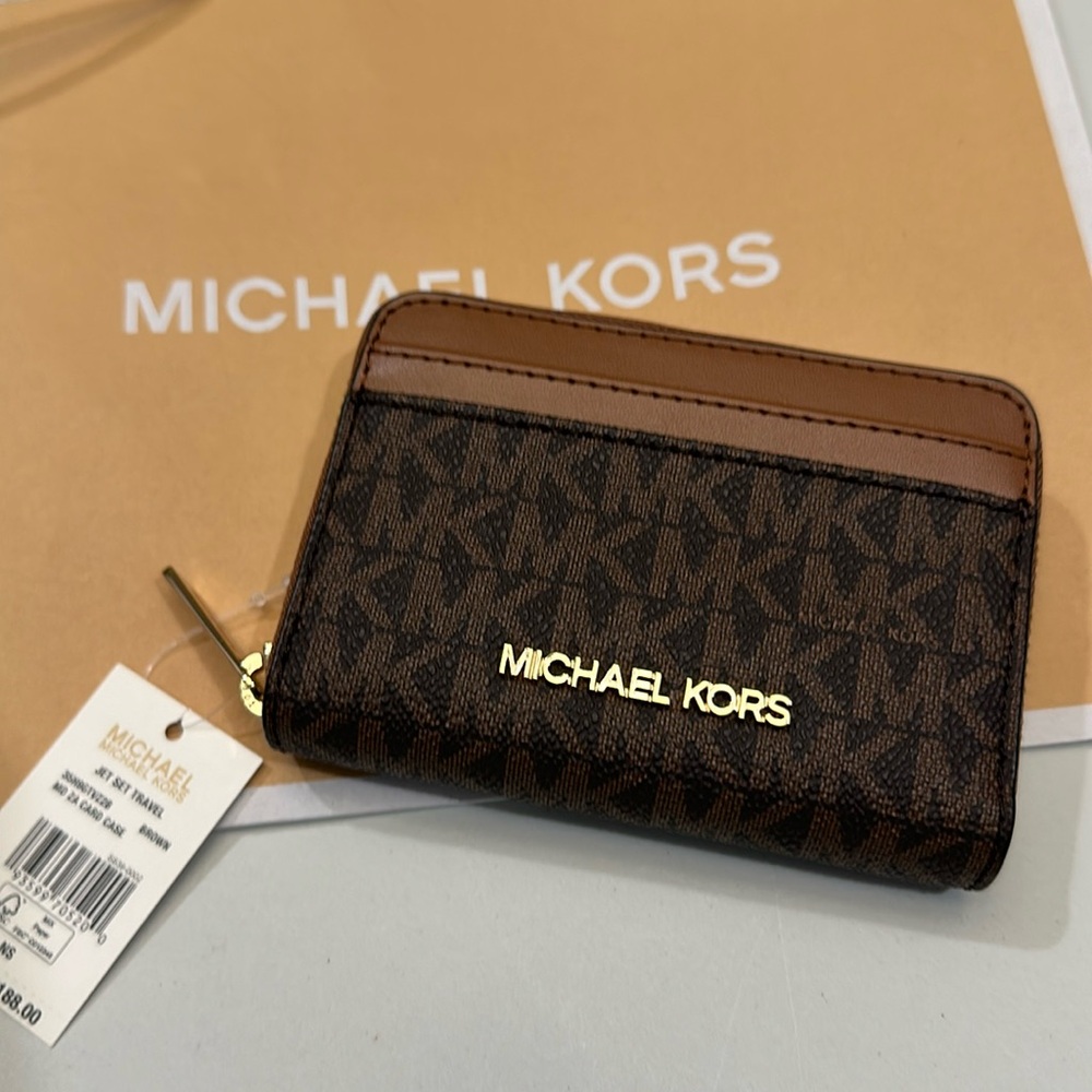 Michael Kors Jet Travel Card Case